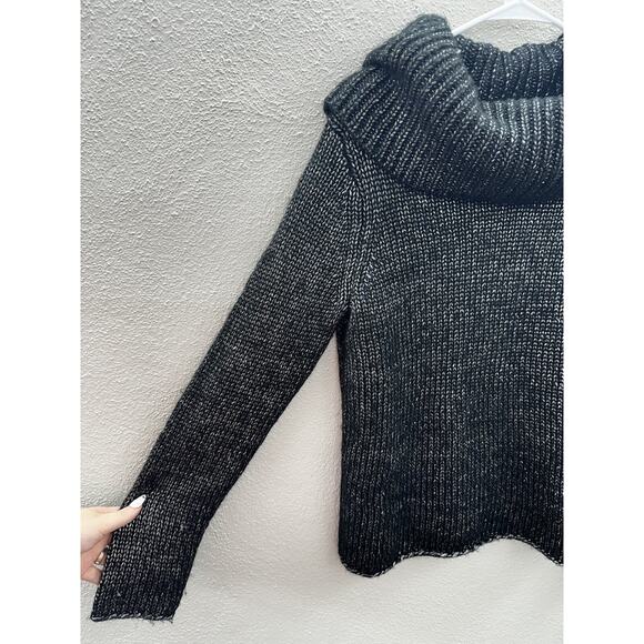 Bass Womens Sweater Size Medium Gray Shimmer Long Sleeve Crowl Neck - Picture 2 of 11